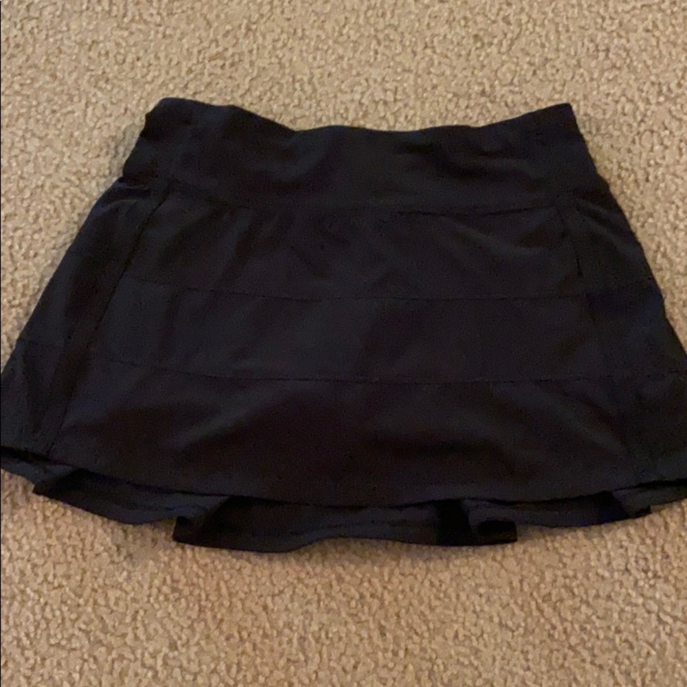 Black lululemon skirt